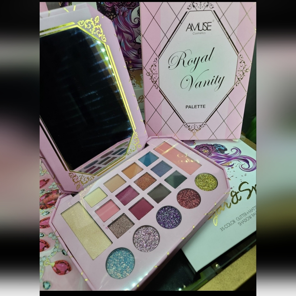 Royal vanity eyeshadow